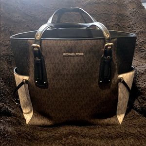 Michael kors tote In perfect condition